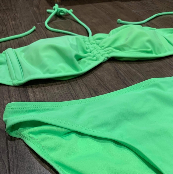 Green Bikini Set - Picture 3 of 5